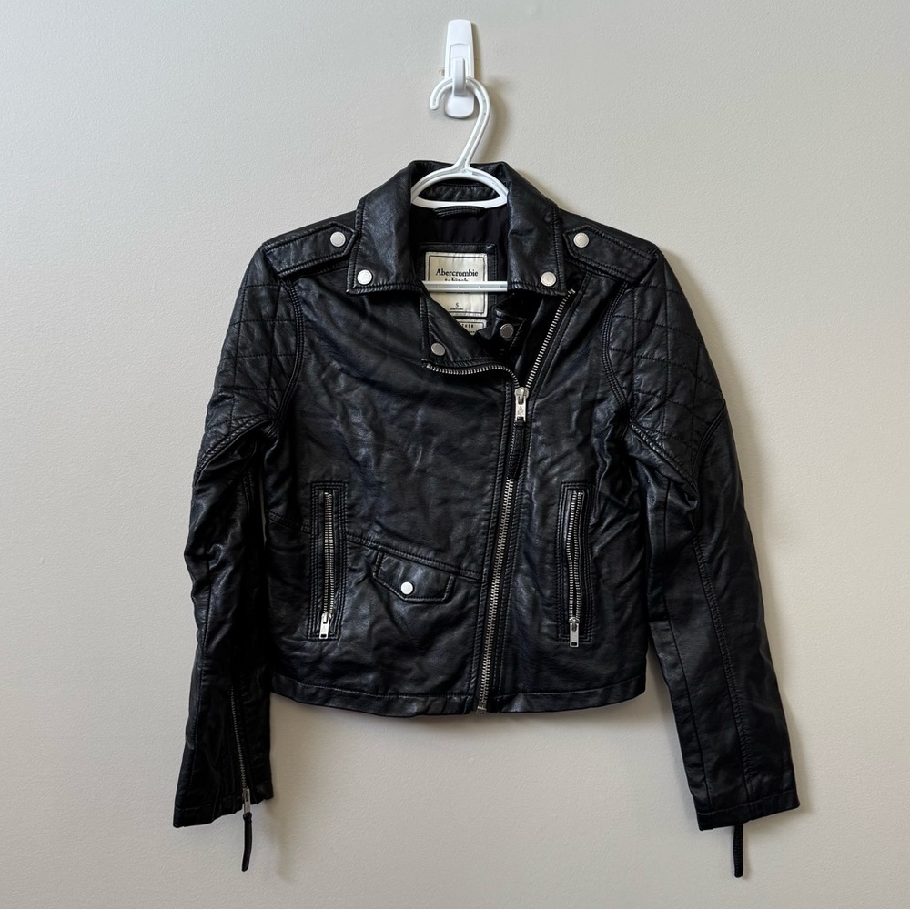 Abercrombie & Fitch Vegan Leather zip up moto jacket